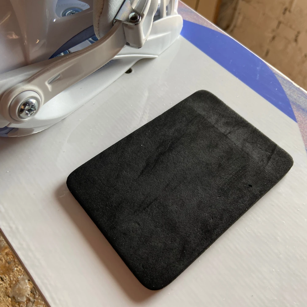 Roxy Womens Xoxo Pro 145 Snowboard + Viva White Snowboardbindingen + Pipe Bag Cascade Camo 157 - Afbeelding 3