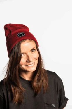 Beanie Maroon -Dakine Verkoop Schermafbeelding 2020 01 03 om 13.57.59