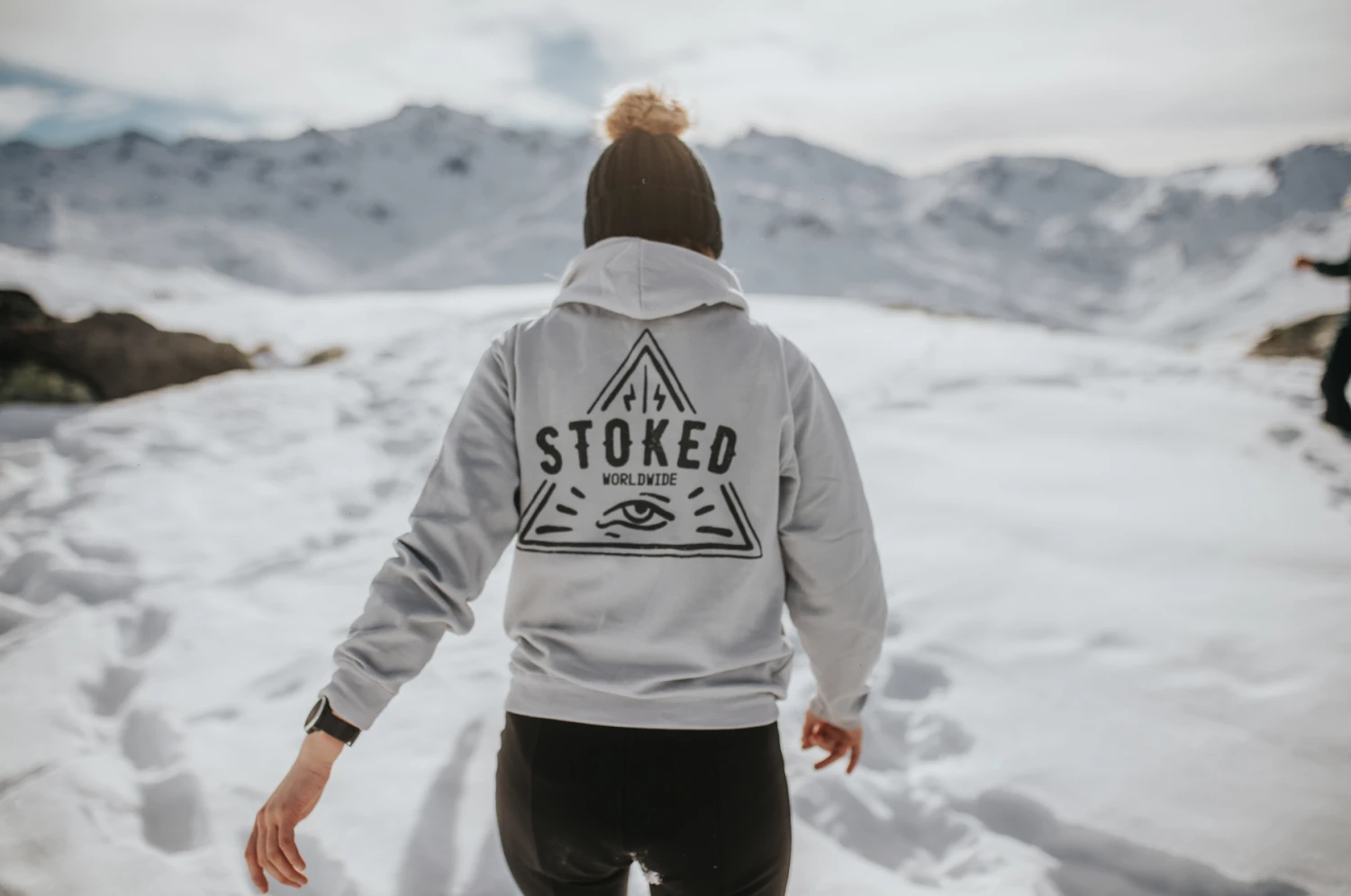 Womens Faux Fur Pom Beanie Navy - Afbeelding 4